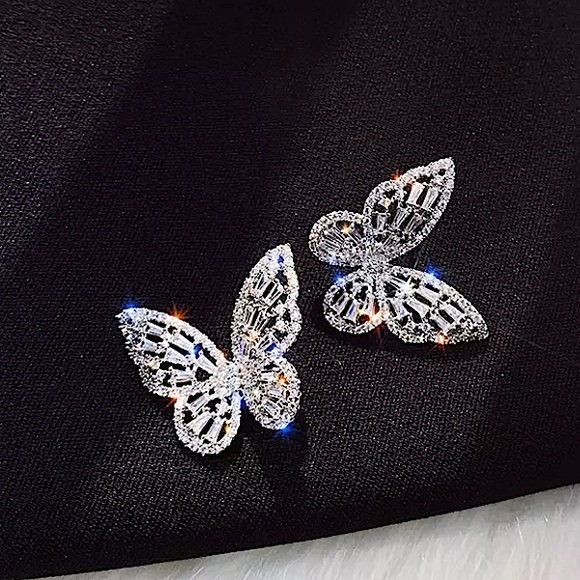 SILVER DIAMOND BUTTERFLY EARRINGS - Picture 12 of 12
